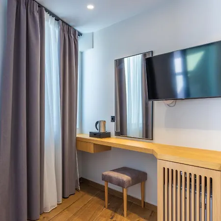 Nobile Boutique Hotel 3*